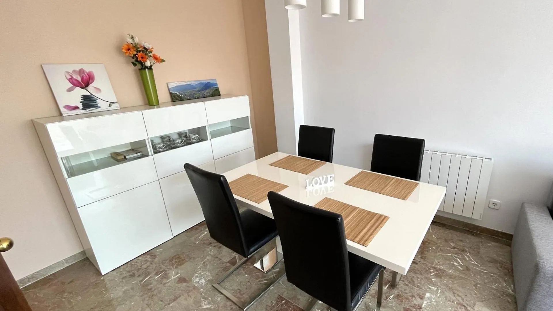 Apartamento Babu Home Bcn - Welcoming, Peaceful, 20 Min Airport Drive, Easy Street Parking, 70M2 Santa Coloma De Cervello